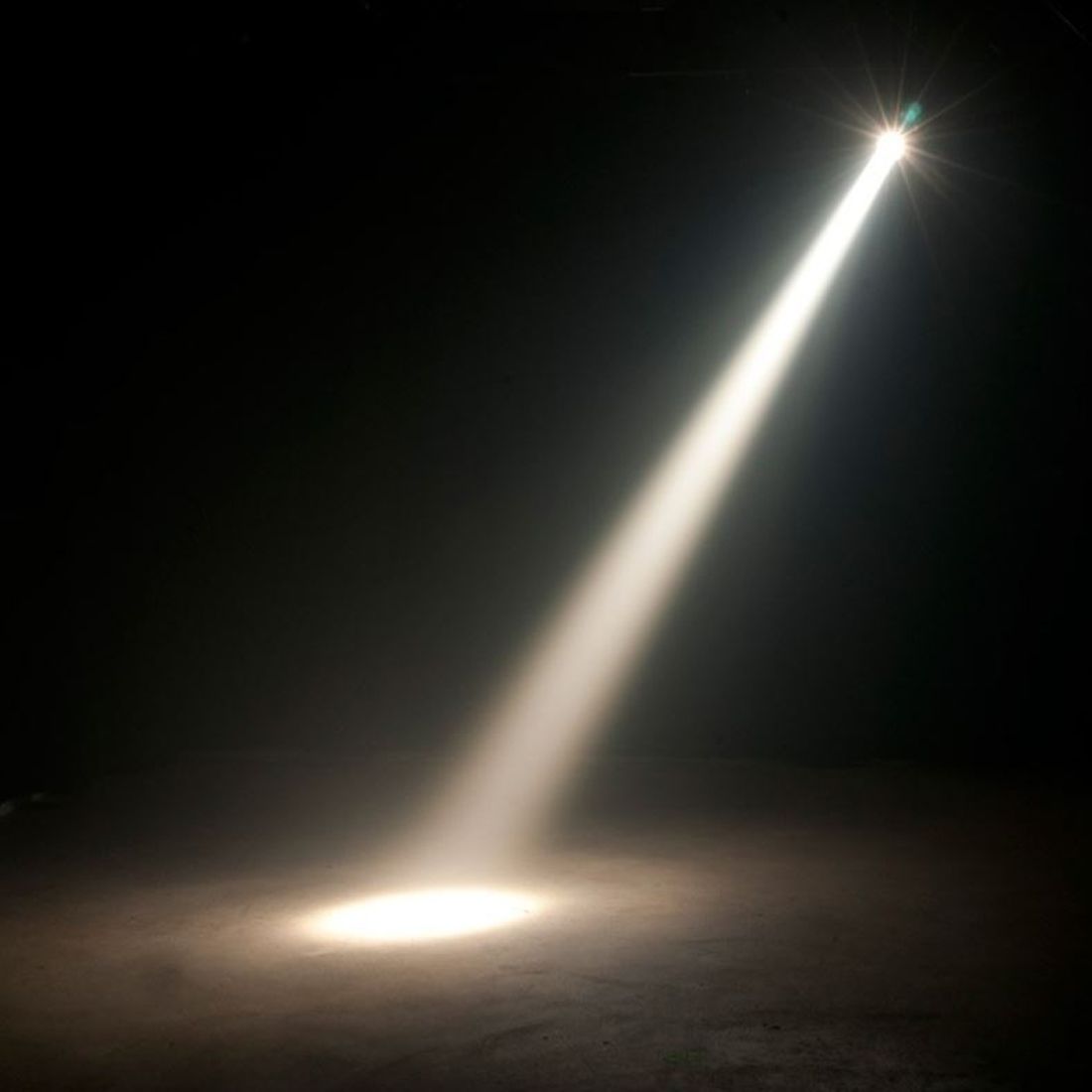 Saber Spot WW - ADJ Norge